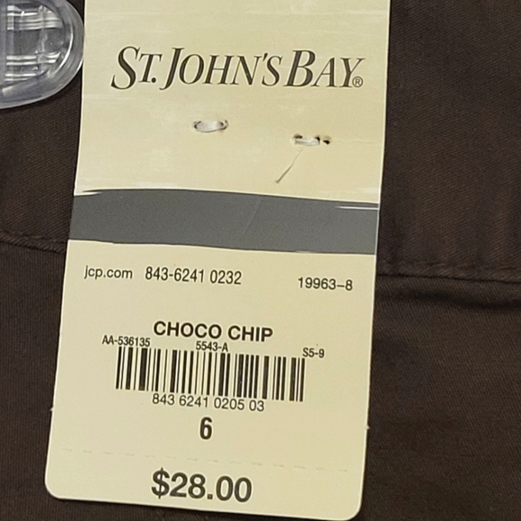 New Brown Size 6 Shorts with pockets - St. John's Bay Shorts - Picture 3 of 4